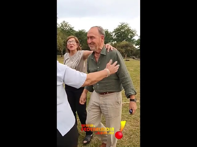 1975 - 50 AÑOS - 2025: Egresados de la Promoción 1975, en el Camping Municipal plantaron un árbol 