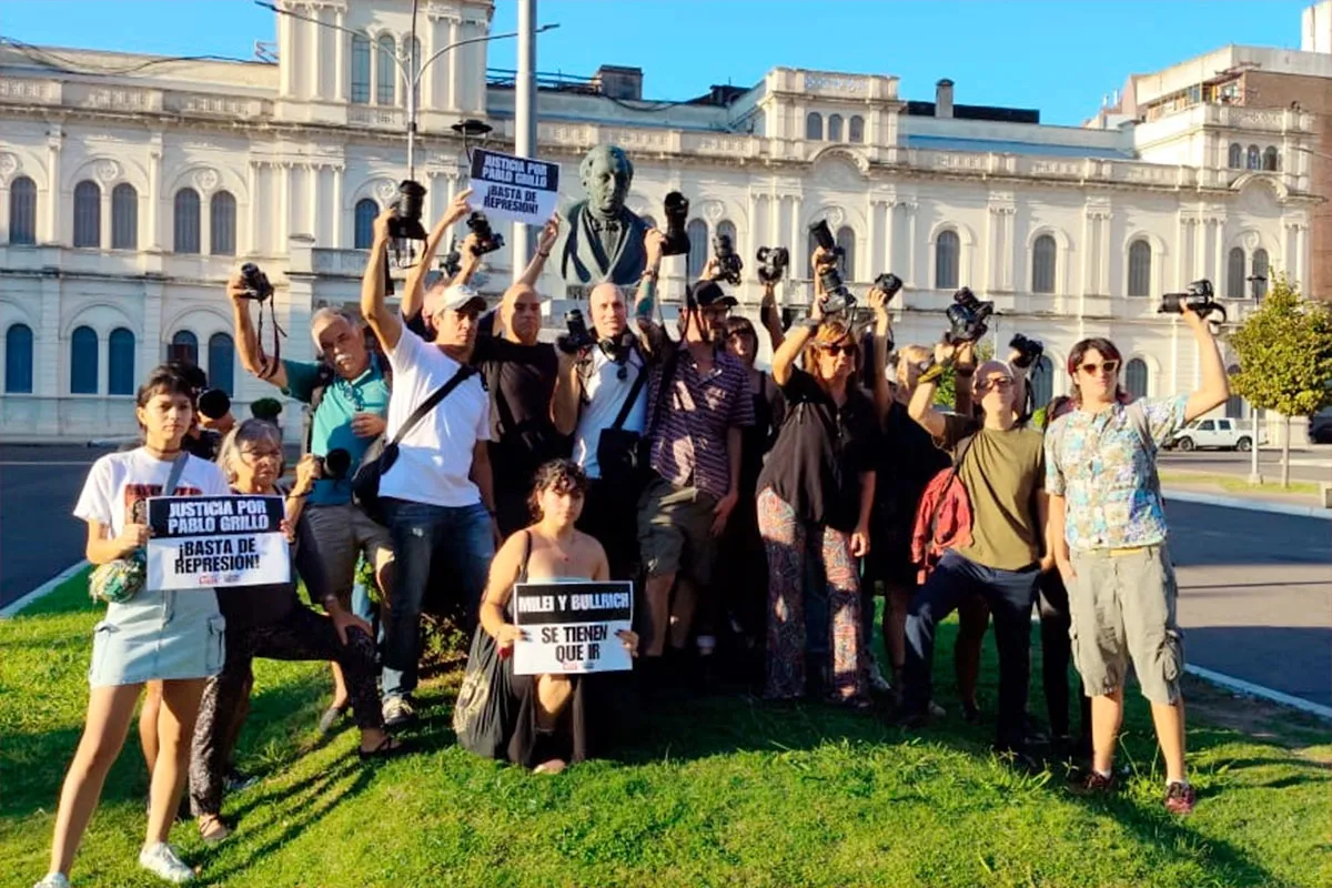 Camarazo en Paraná por Pablo Grillo